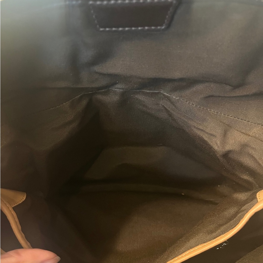 Coach Soho Camel Leather Shoulder Bag - Picture 12 of 13